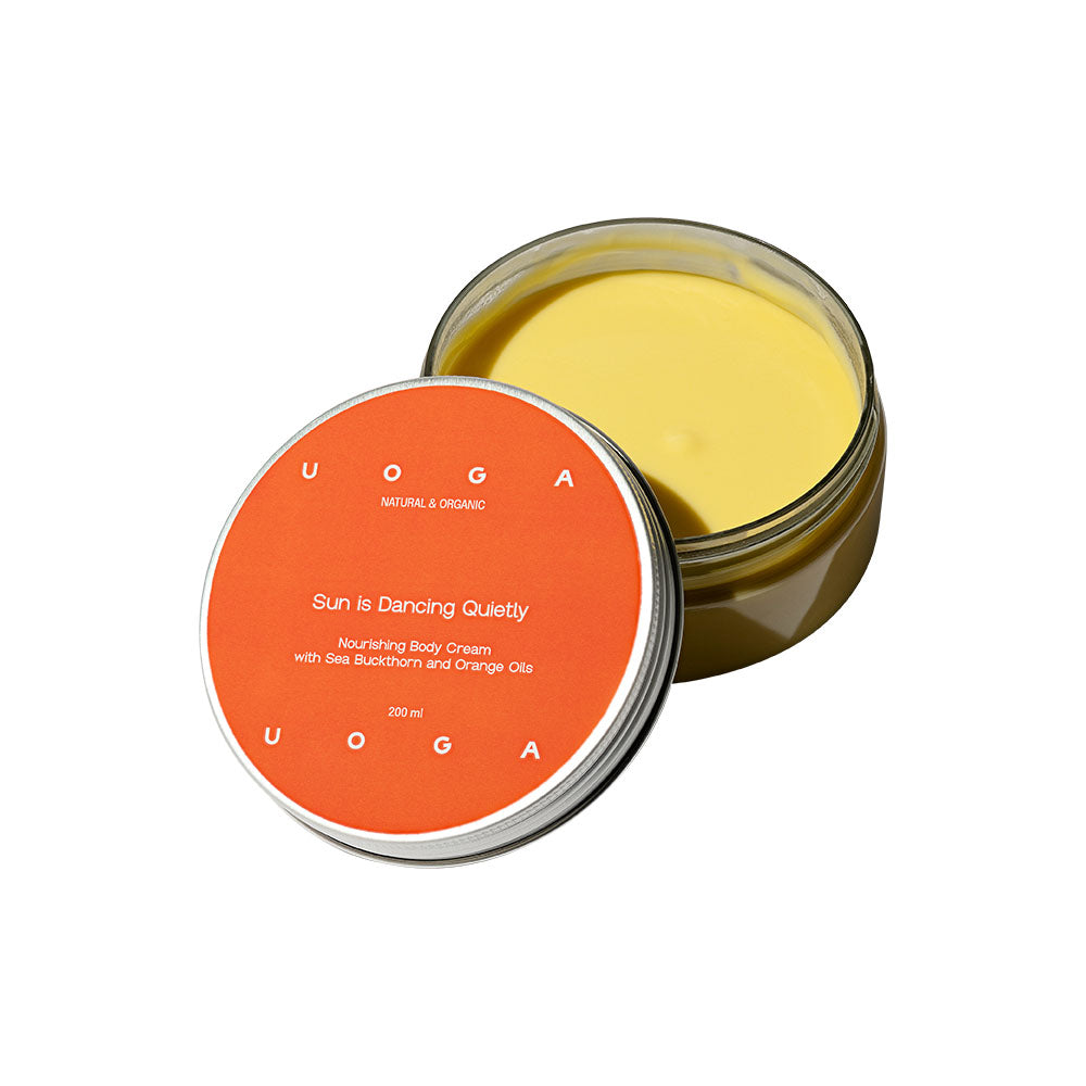 Uoga Uoga Vyživující tělový krém Sun is Dancing Quietly s rakytníkem BIO (200 ml) - výživa pokožky s vůní pomerančů Uoga Uoga